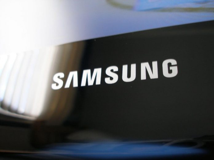 Samsung Logo - photo by Jamie McCall on flickr