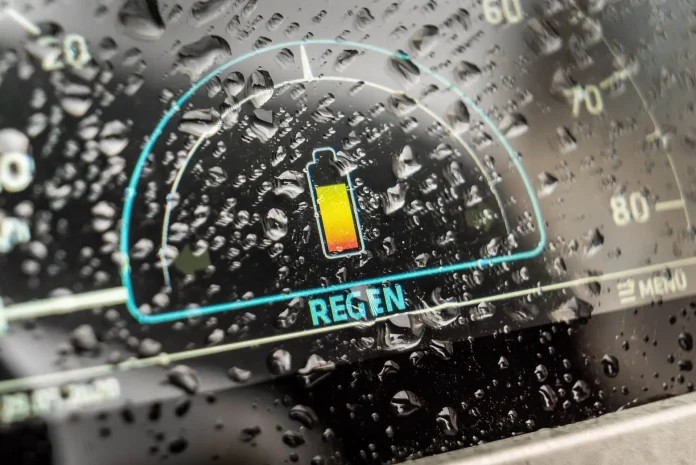 Battery charge indicator - Photo by Kumpan Electric on Unsplash